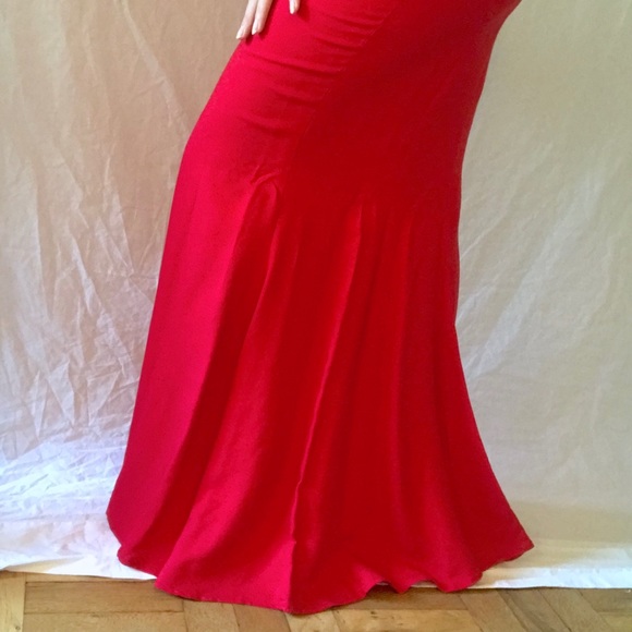 red silky floor length maxi prom formal dress - Picture 5 of 5